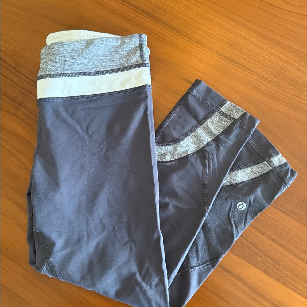 Lululemon Charcoal Capris